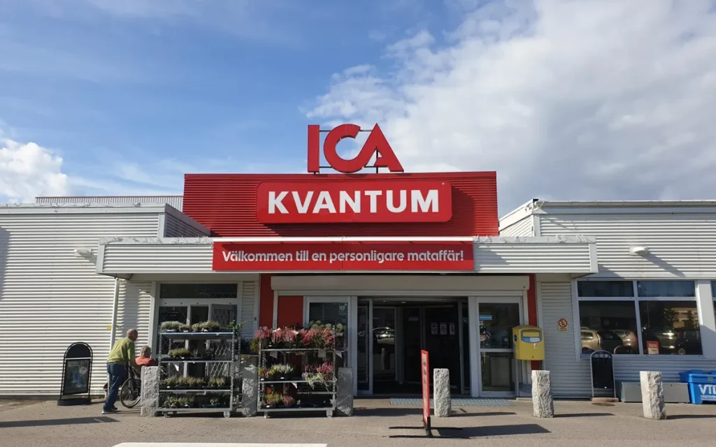 Ord med c på 3 bokstäver: ICA