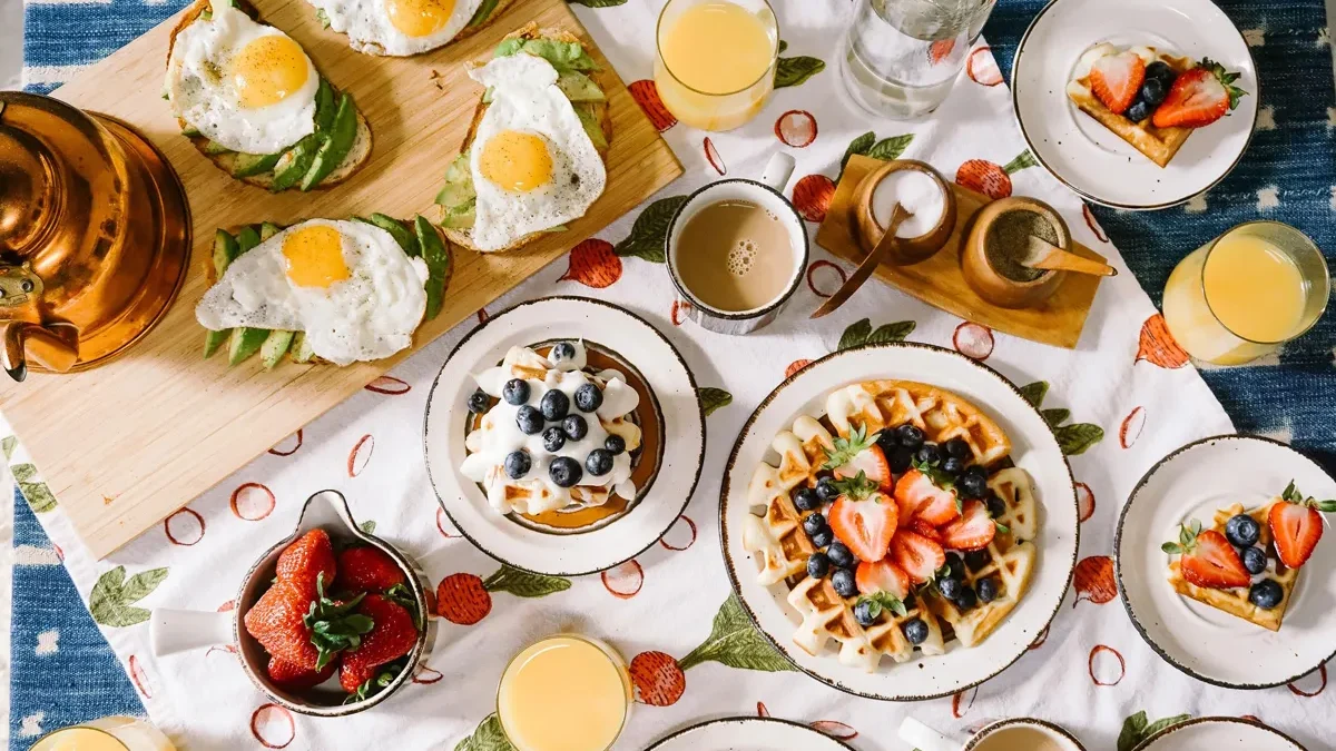Ord med c på 6 bokstäver: brunch